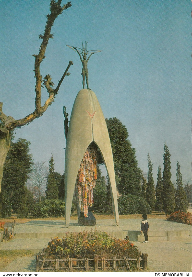 Hiroshima - The Statue In Memory Of A Bomb , Nuclear Bomb - Hiroshima