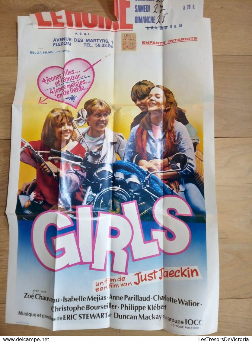 Lot De Quatre Affiches De Cinéma - Le Mille Pattes Fait Des Claquettes - Le Pion - Girls - Les Petis Calins - Manifesti