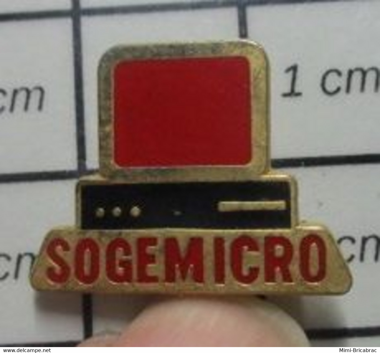 1316b Pin's Pins / Beau Et Rare / INFORMATIQUE / ORDINATEUR PC SOGEMICRO - Informatique