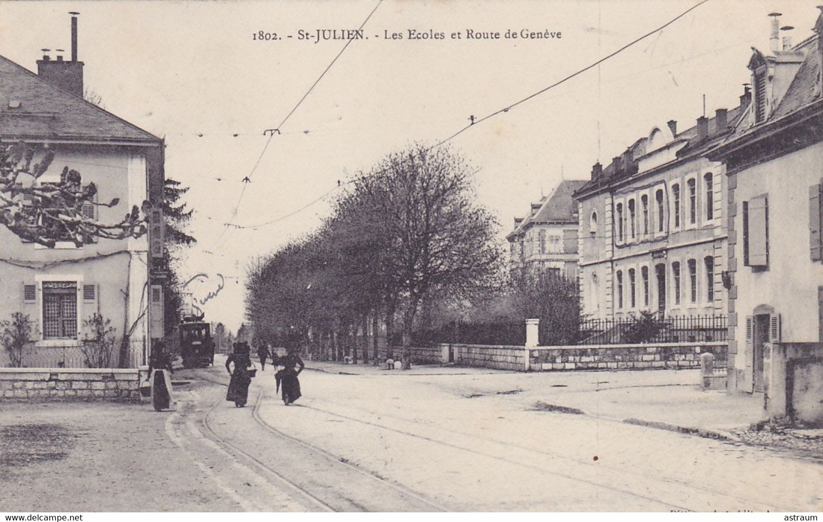 Cpa- 74 - St Julien -animée- Ecoles , Route De Geneve - Edi Pittier N° 1802 ( Variante ) - Saint-Julien-en-Genevois