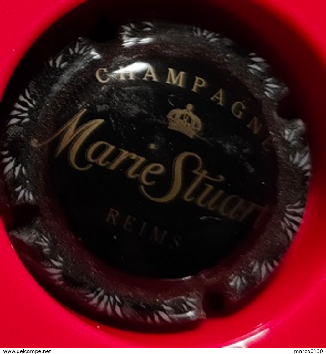 CAPSULE DE CHAMPAGNE MARIE-STUART N° 14 - Marie Stuart