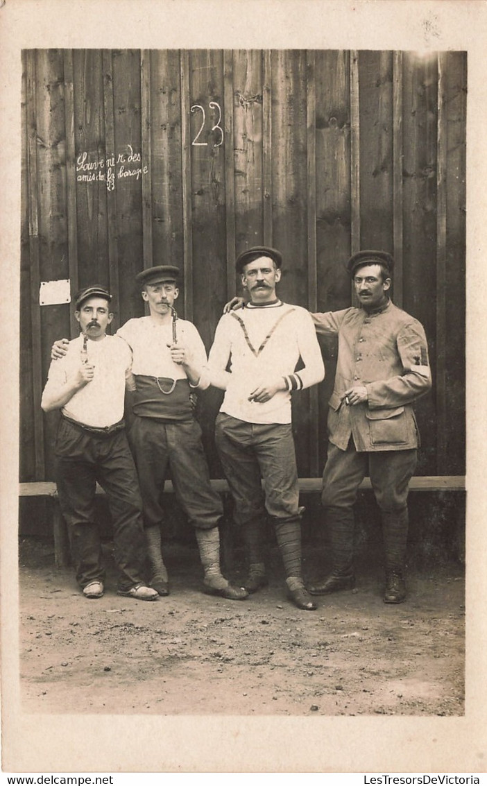 CPA - Militaria - Carte Photo - Souvenir Des Amis De La Baraque 23 - Ville Fenain Nord - France - War 1914-18