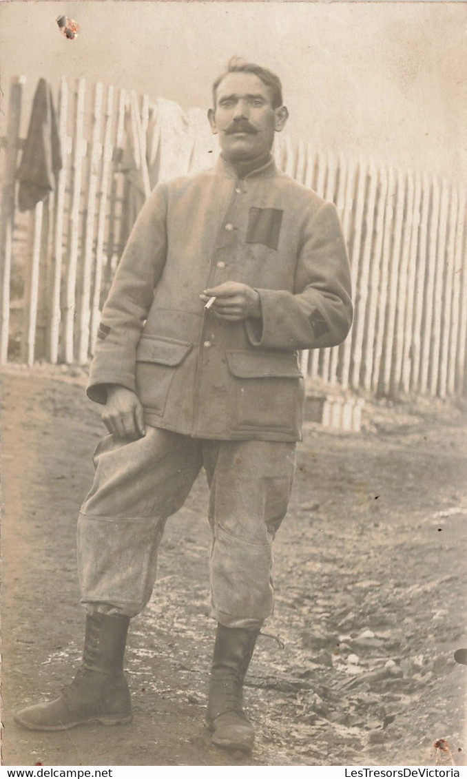 CPA - Militaria - Carte Photo - Identification Biers Eugine - Envoyé à Auchel - Pas De Calais - Personaggi