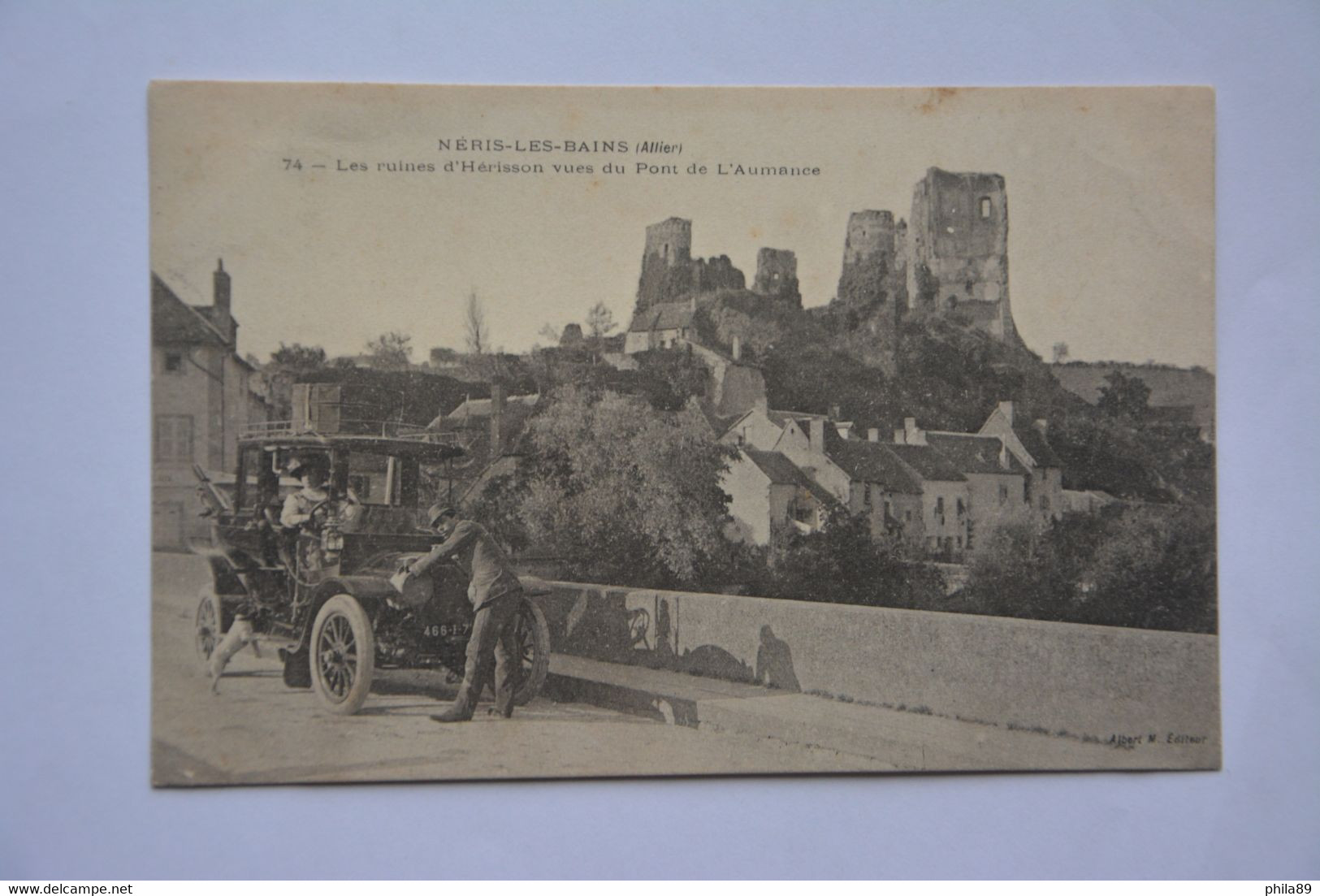 NERIS-les-BAINS-les Ruines D'herisson Vues Du Pont De L'aumance-voiture Ancienne - Neris Les Bains