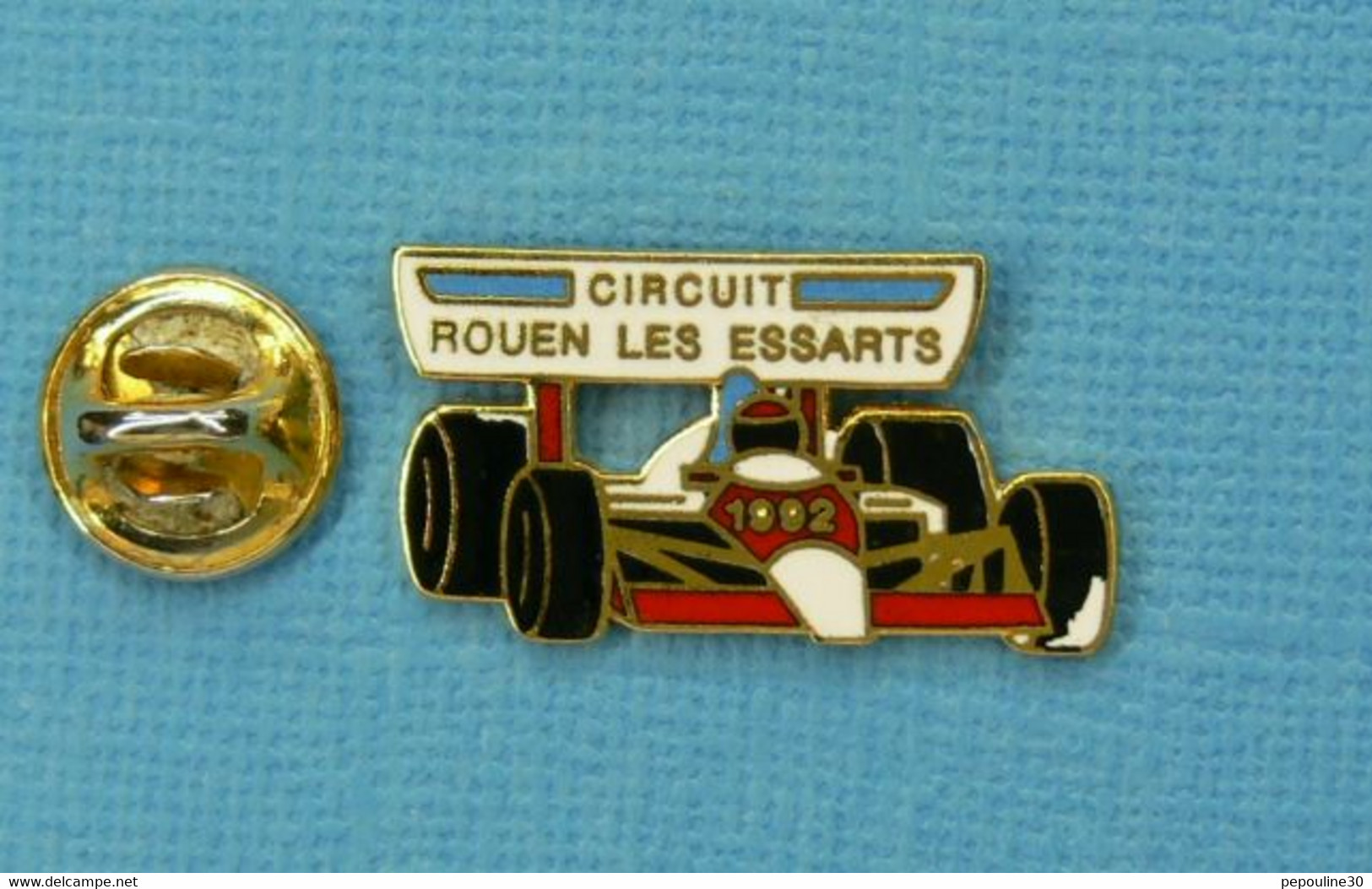 1 PIN'S //  ** CIRCUIT ROUEN " LES ESSARTS " 1992 ** . (Badges Impact) - F1