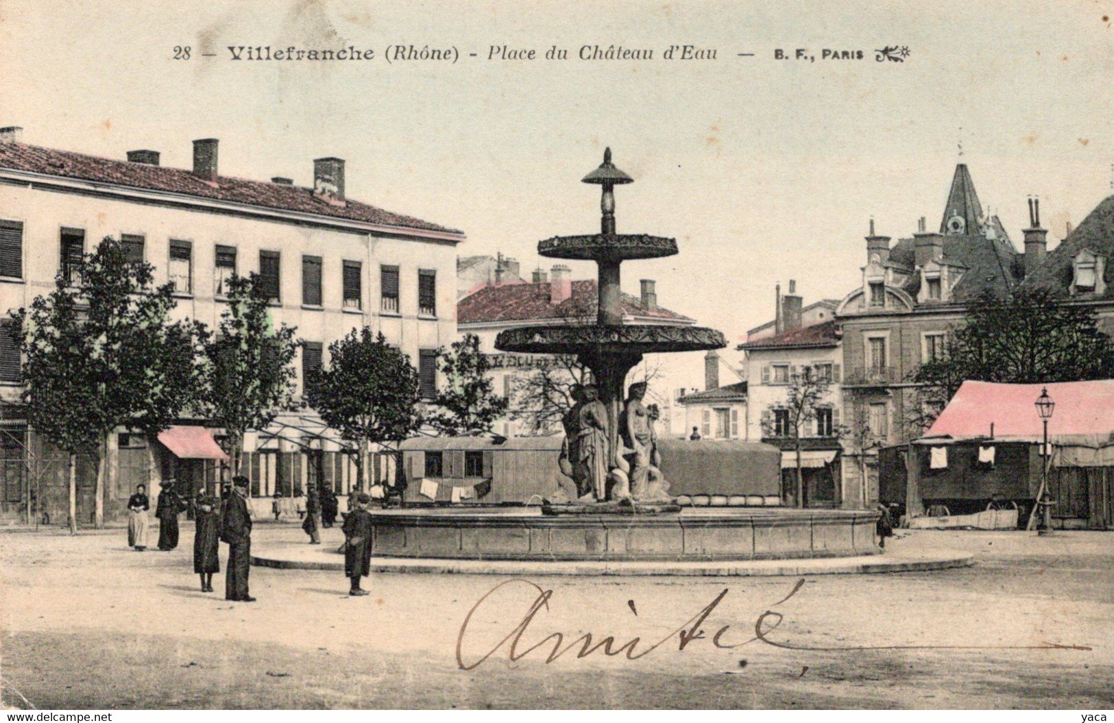 Villefranche  Place Du Château D'eau   Cirque Ambulant Fontaine - Châteaux D'eau & éoliennes