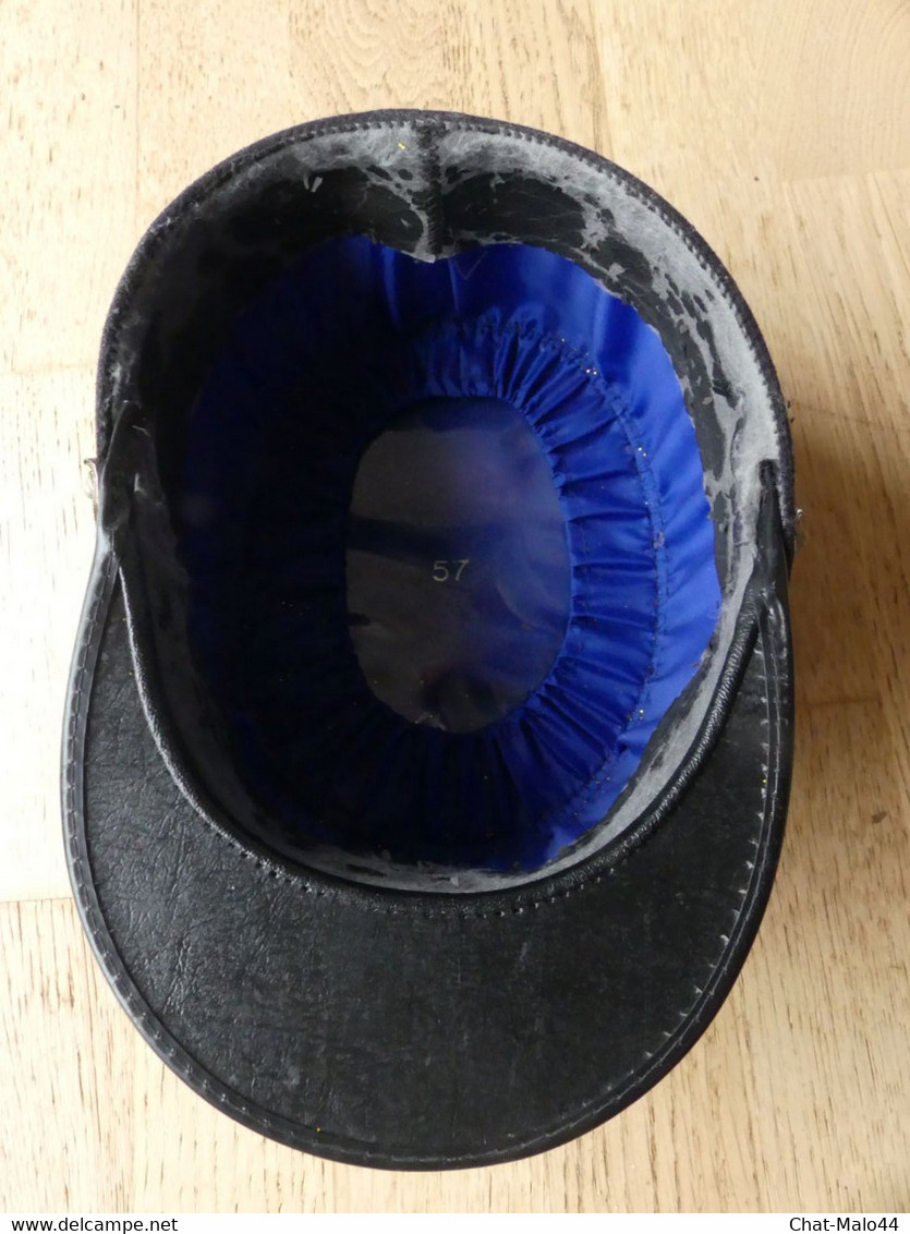 Militaria - Képi Français De Gendarme. Taille 57 - Casques & Coiffures