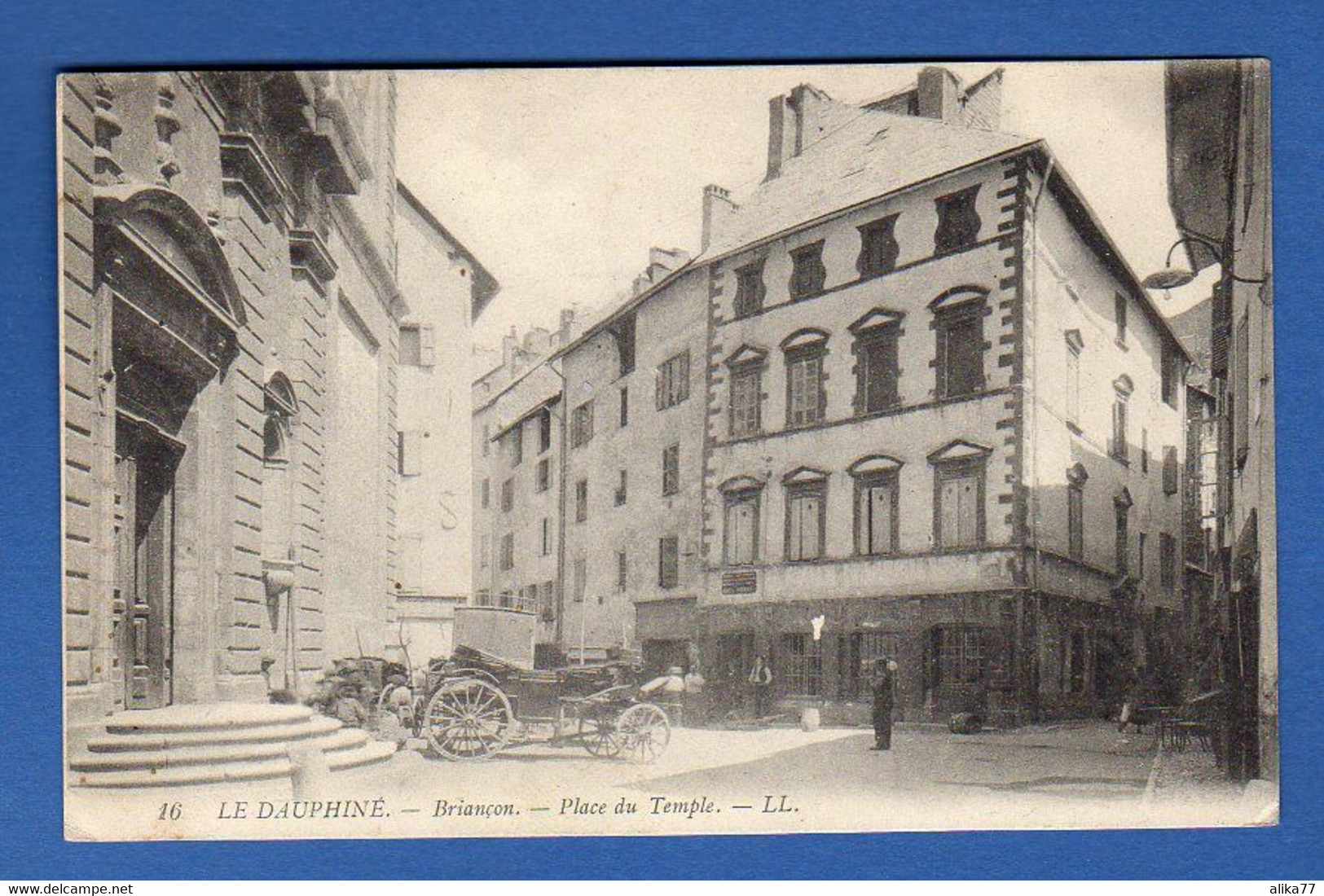 CPA    Briançon  Place Du Temple - Briancon