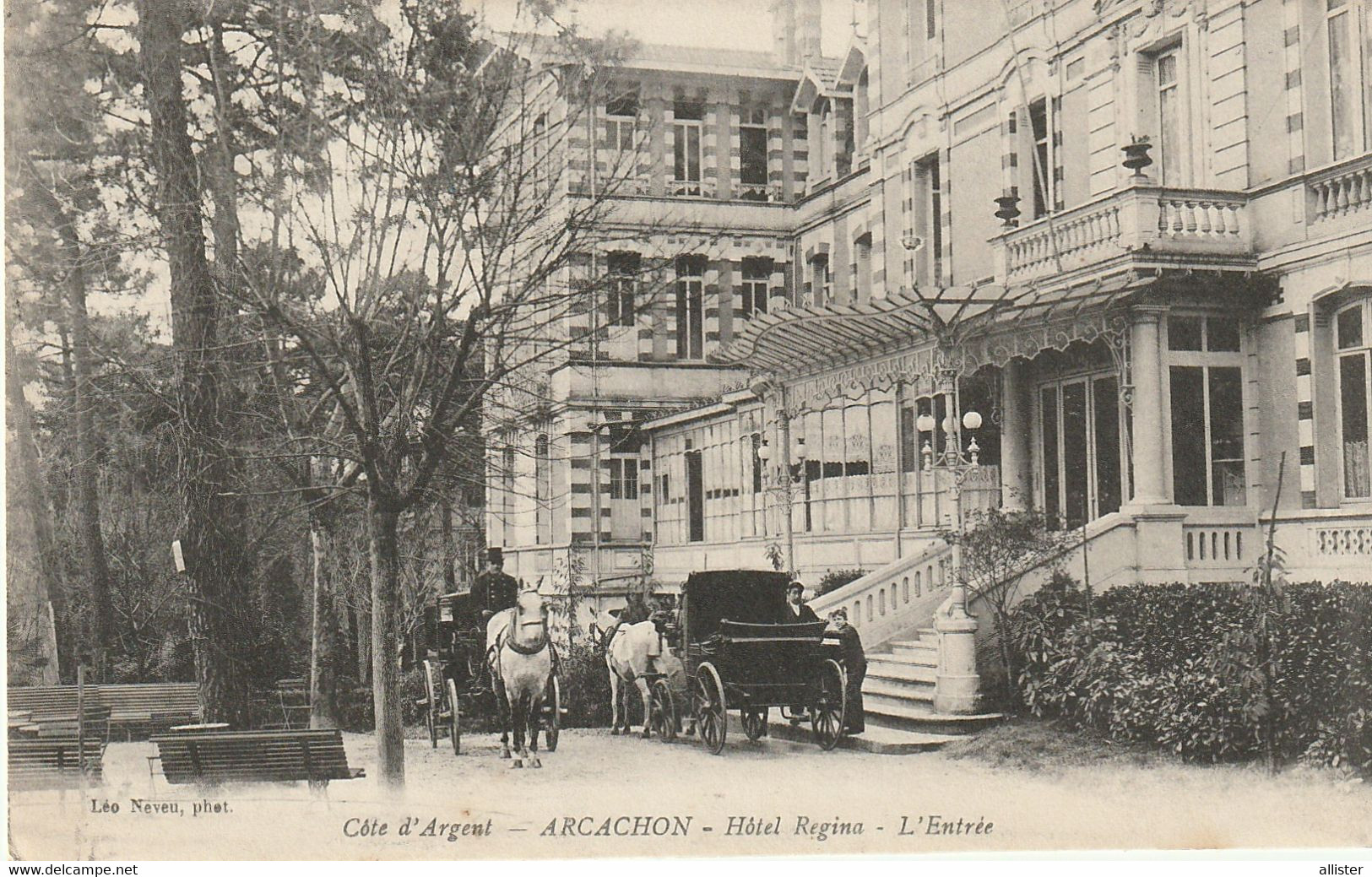 CPA 33 _ ARCACHON (Gironde) _ Côte D'Argent - Hôtel Régina - L'Entrée {S04-22} - Arcachon