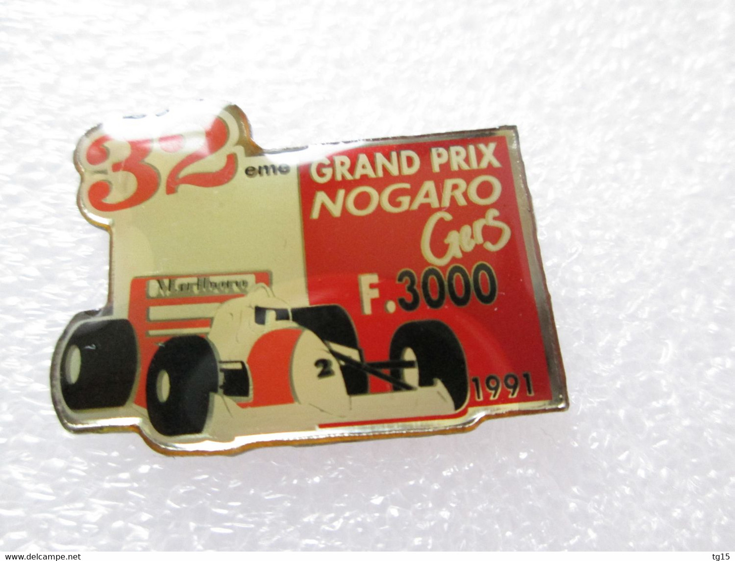 PIN'S    GRAND PRIX  NOGARO   F 3000  MARLBORO - F1
