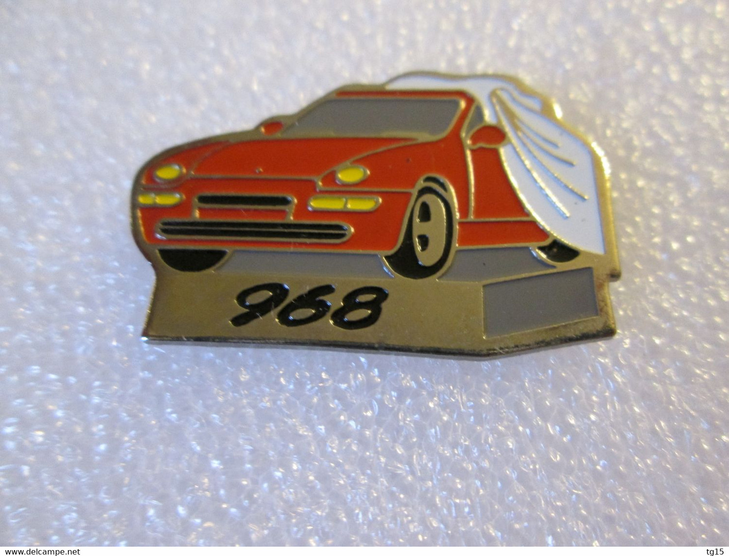 PIN'S    PORSCHE  968 - Porsche