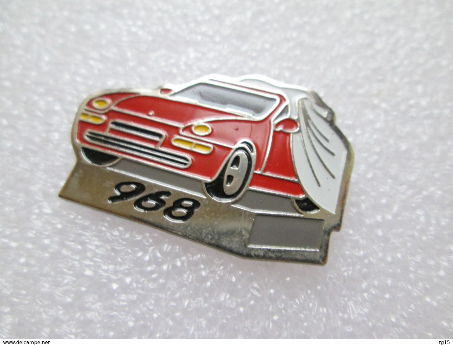 PIN'S    PORSCHE  968 - Porsche