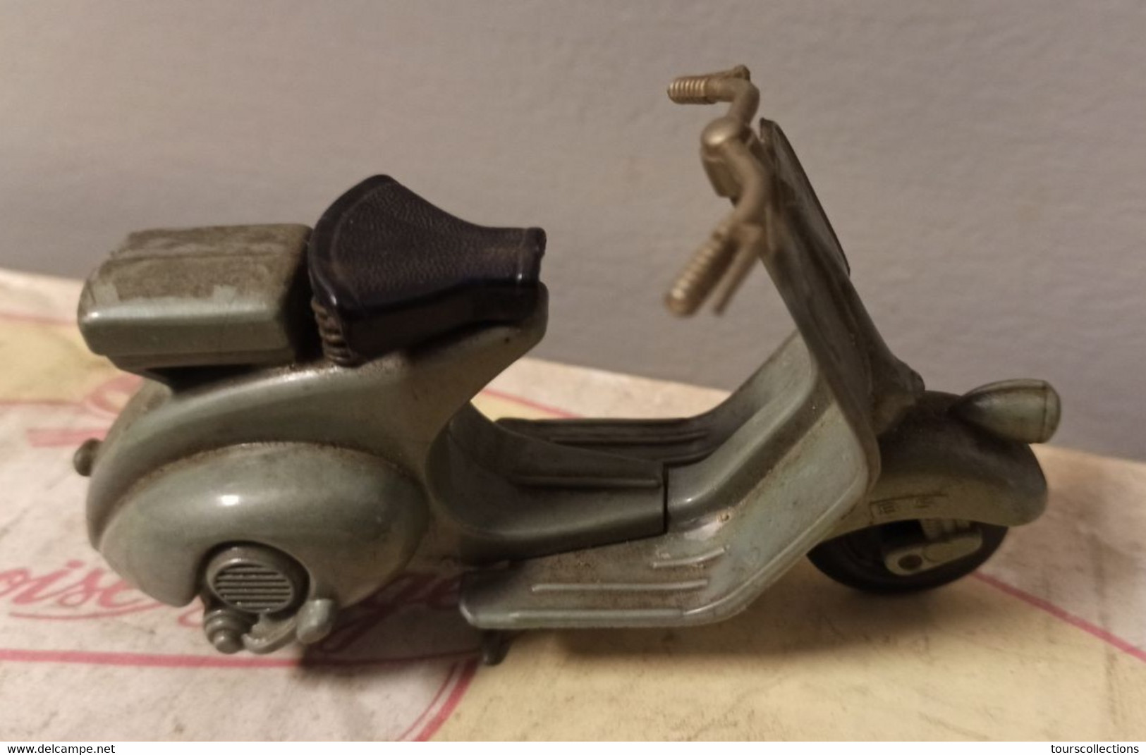 BS SCOOTER VESPA ACMA 1947 PLASTIQUE GRIS VERT Beuzen & Sordet pas minialuxe norev cle dinky cij - comme neuf vintage !