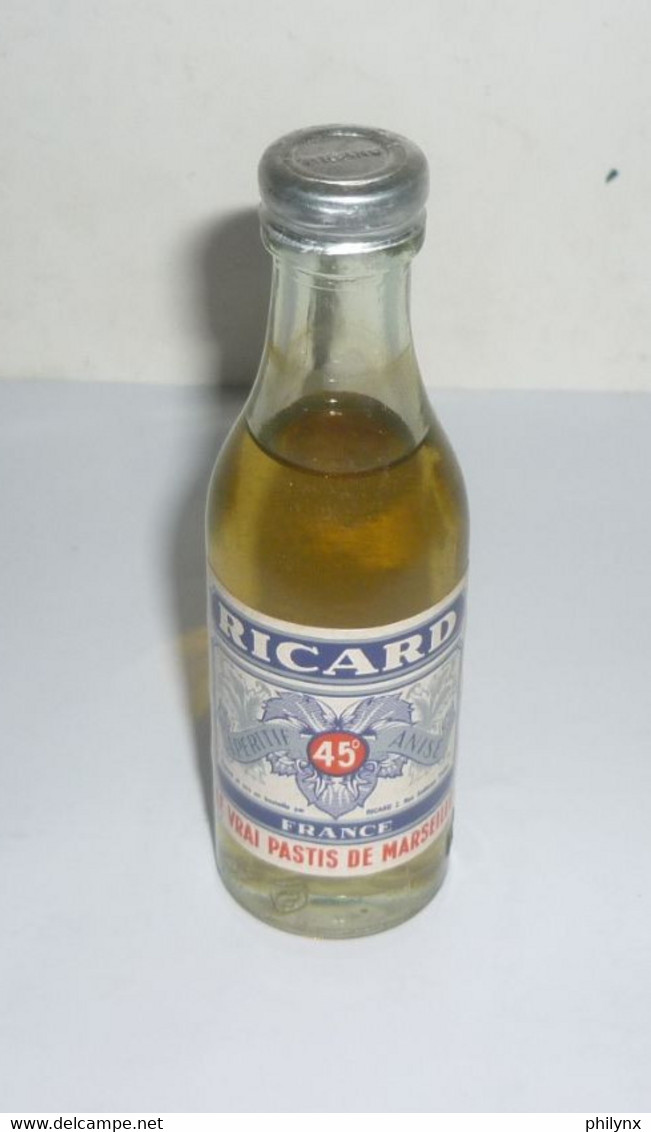 1 MIGNONNETTE ANCIENNE PASTIS " RICARD "  Pleine N°2 - Miniaturflaschen