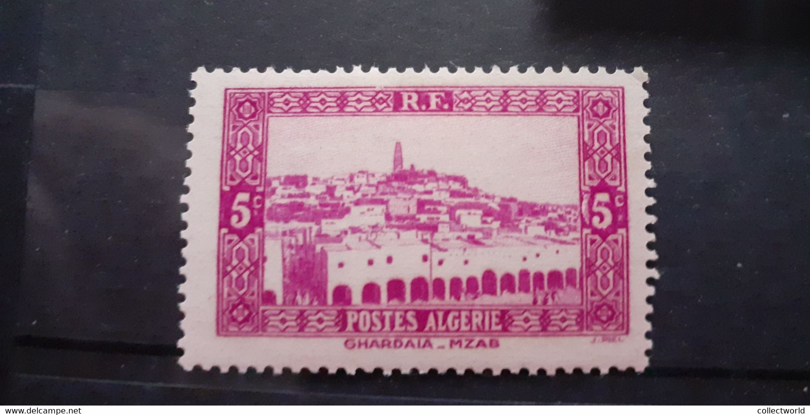 LOT ALGERIE MNH ** 223 189 118 104a MH