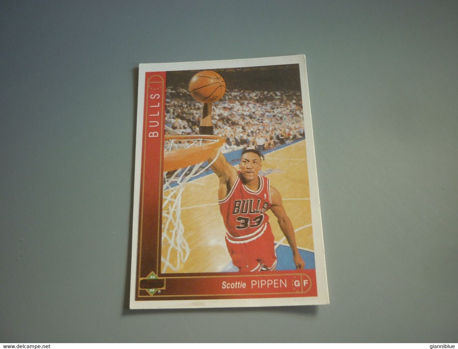 Scottie Pippen Chicago Bulls NBA Basketball '90s Rare Greek Edition Card - 1990-1999