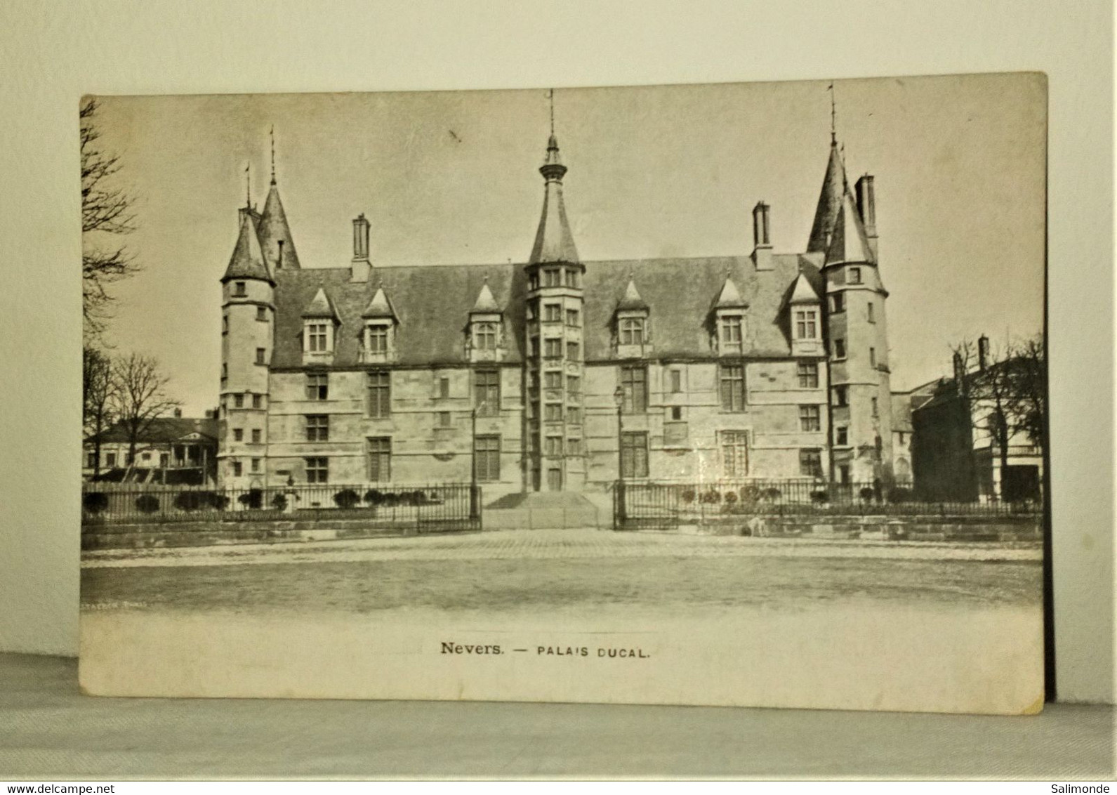 Carte Postale Ancienne Du Palais Ducal De Nevers - Nevers