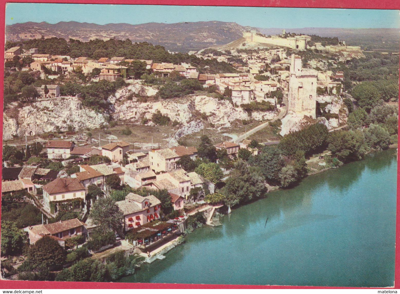 GARD VILLENEUVE LES AVIGNON  HOSTELLERIE PROVENCALE DU VIEUX MOULIN SA TERRASSE AU BORD DU RHONE - Villeneuve-lès-Avignon