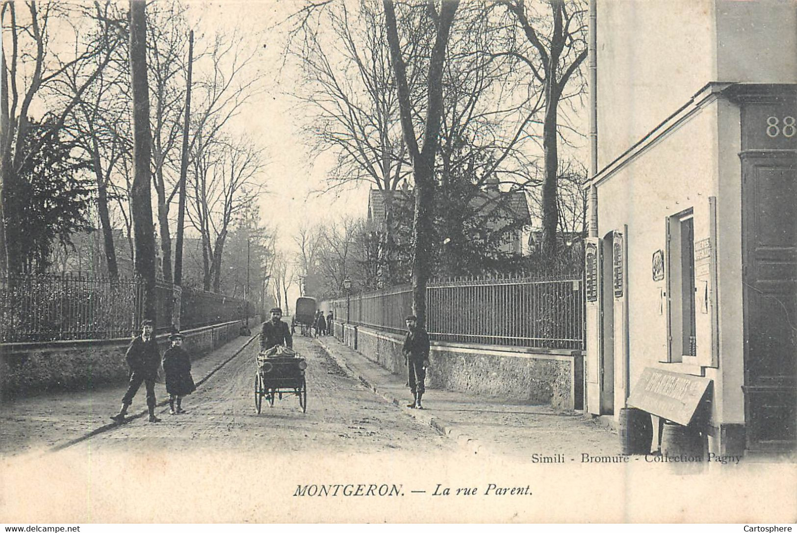 CPA 91 ESSONNE Montgeron La Rue Parent - Montgeron