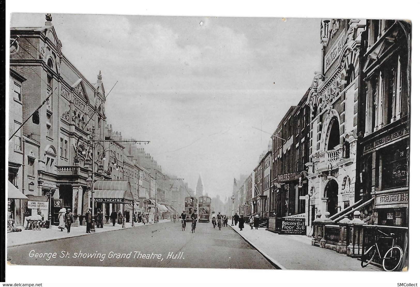 George St Showing Grand Theatre, Hull (7736) - Hull