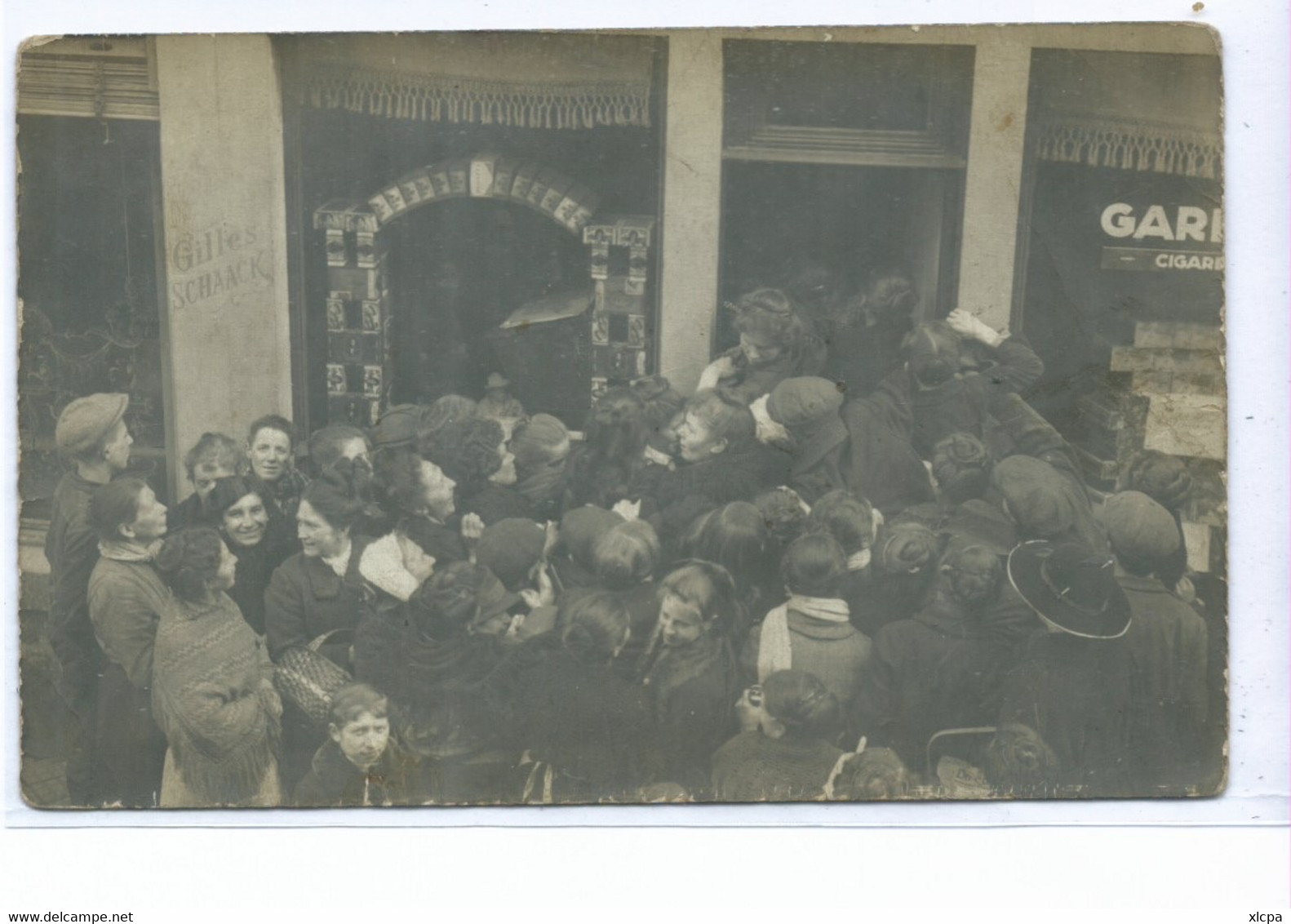 Wiltz ( Photocarte ) Gilles Schaack ( Etat : Voir Les Scans ) Marchand De Tabac - Wiltz