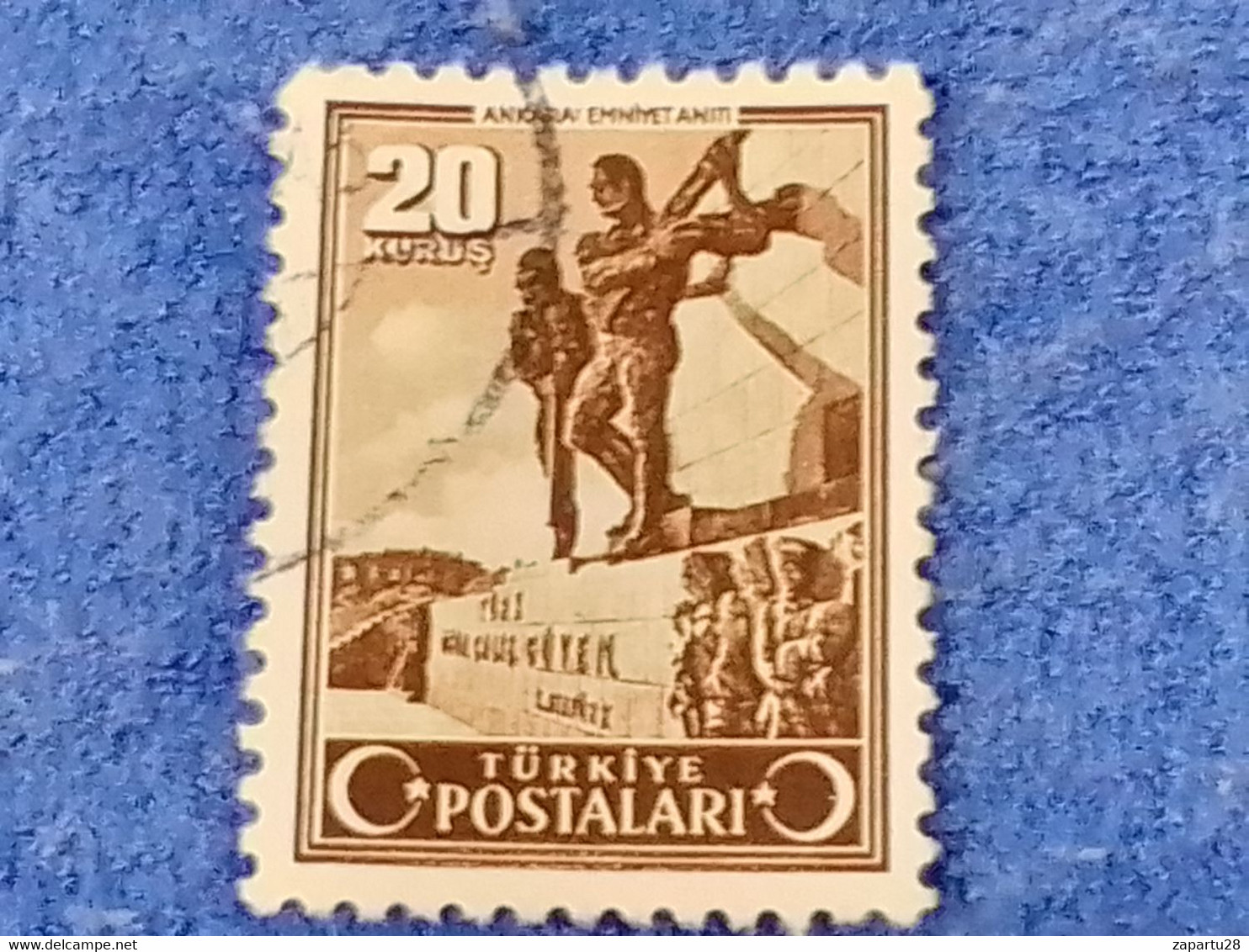 TÜRKİYE.-1940-50-  20K  İNSCRİPTİON : TÜRKİYE  CUMHURİYETİ  CRESCENTS  AND STAR  DAMGALI - Used Stamps