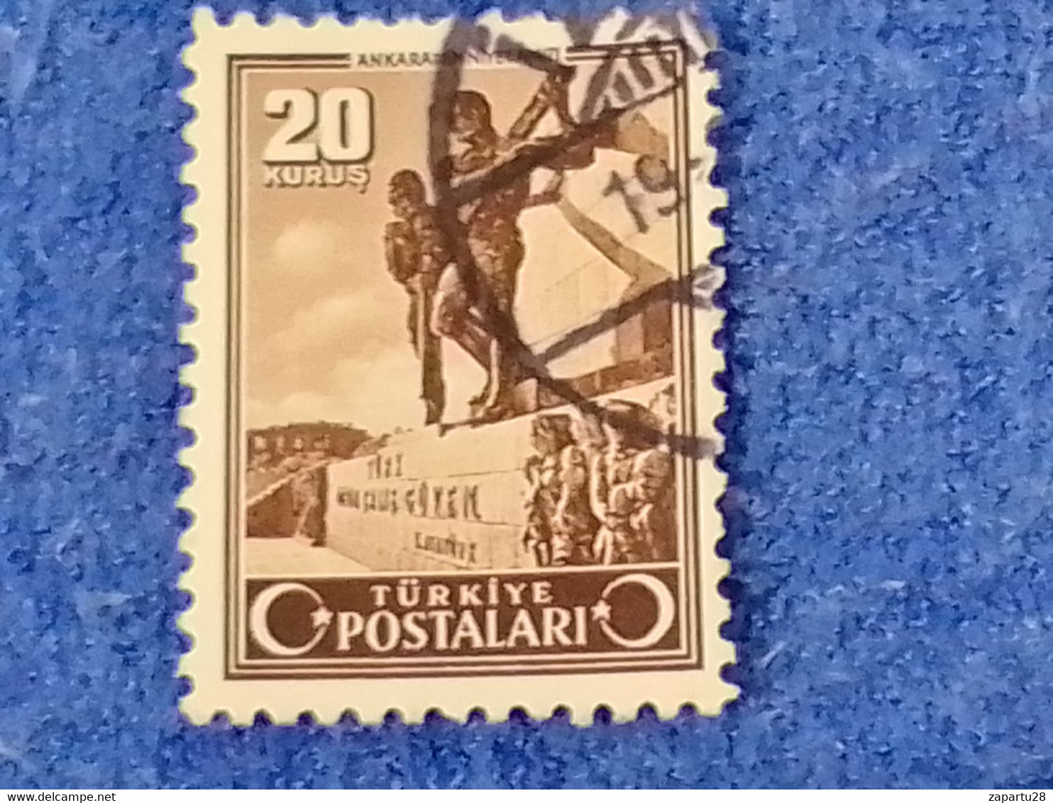 TÜRKİYE.-1940-50-  20K  İNSCRİPTİON : TÜRKİYE  CUMHURİYETİ  CRESCENTS  AND STAR  DAMGALI - Used Stamps