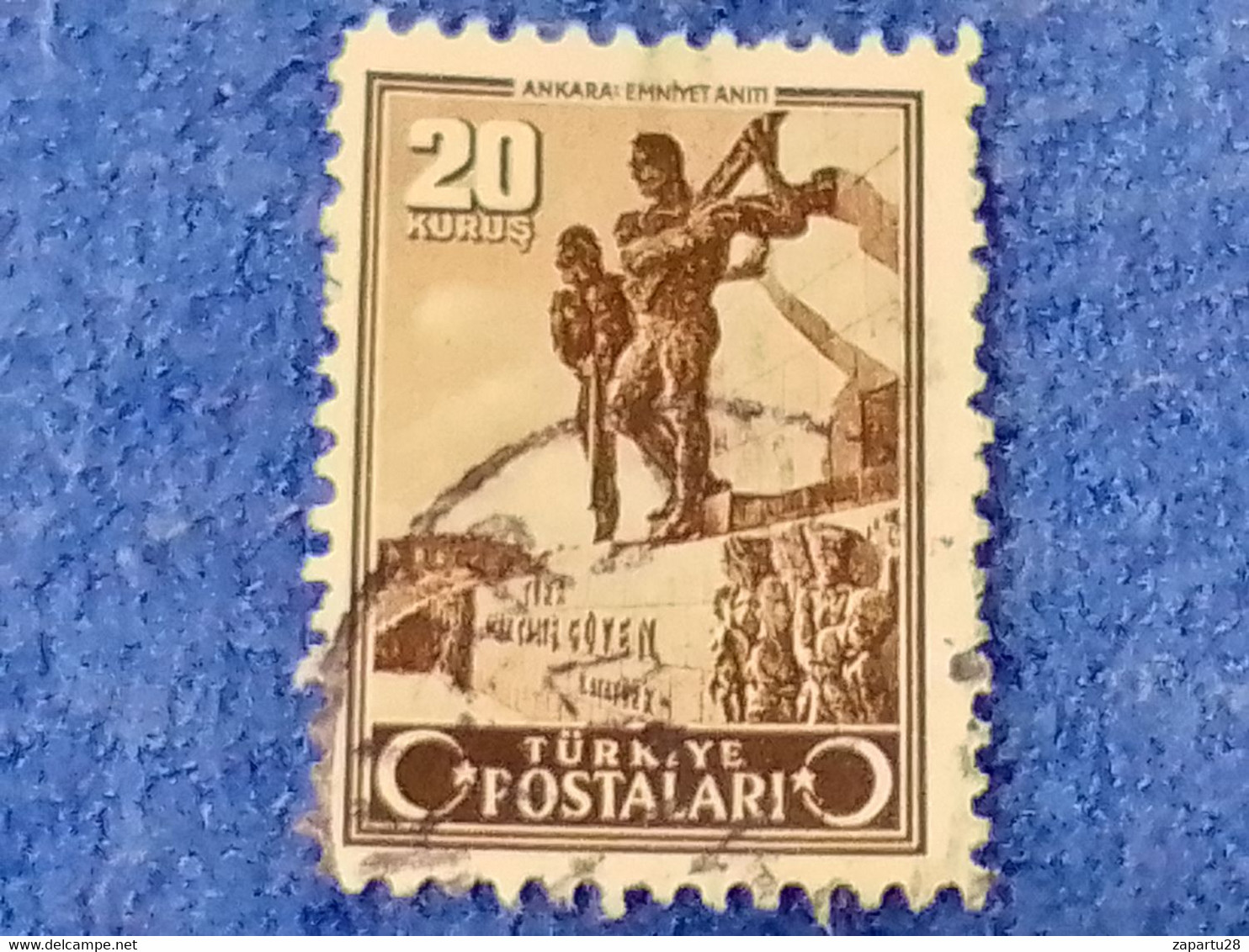 TÜRKİYE.-1940-50-  20K  İNSCRİPTİON : TÜRKİYE  CUMHURİYETİ  CRESCENTS  AND STAR  DAMGALI - Used Stamps