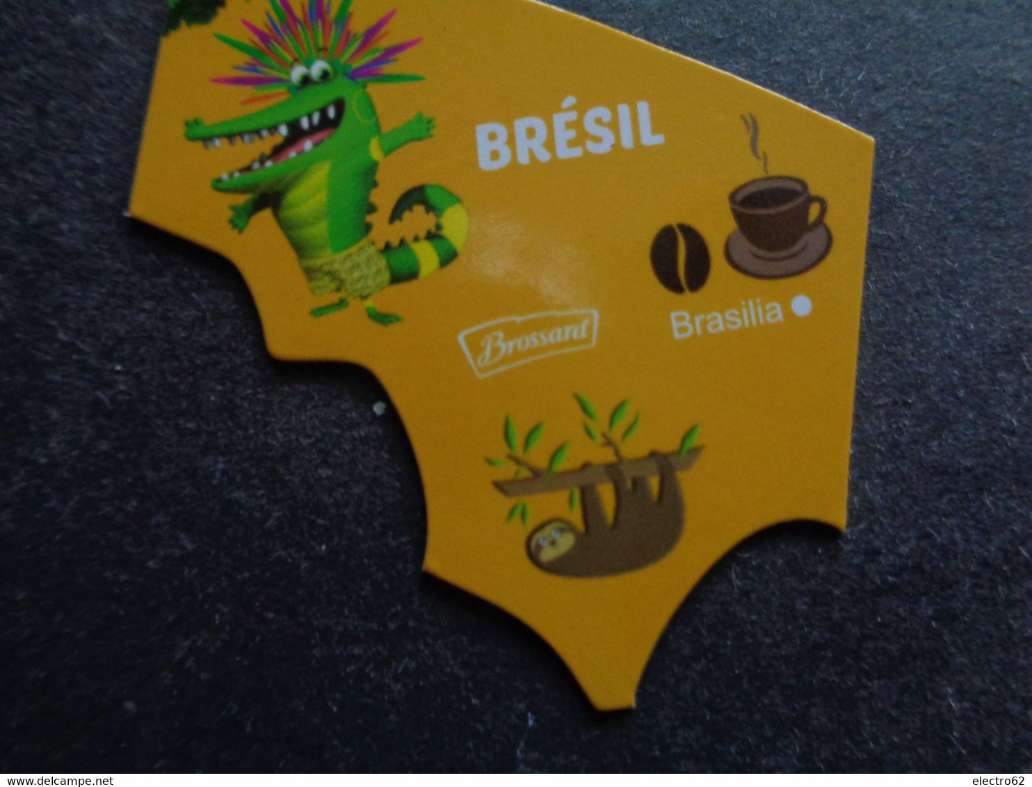 Magnet Brossard Savane Brésil Brasilia Café Paresseux Aïs Alligator Caimán Coffee Caffè Kaffee Brasile Brasilien - Tourisme