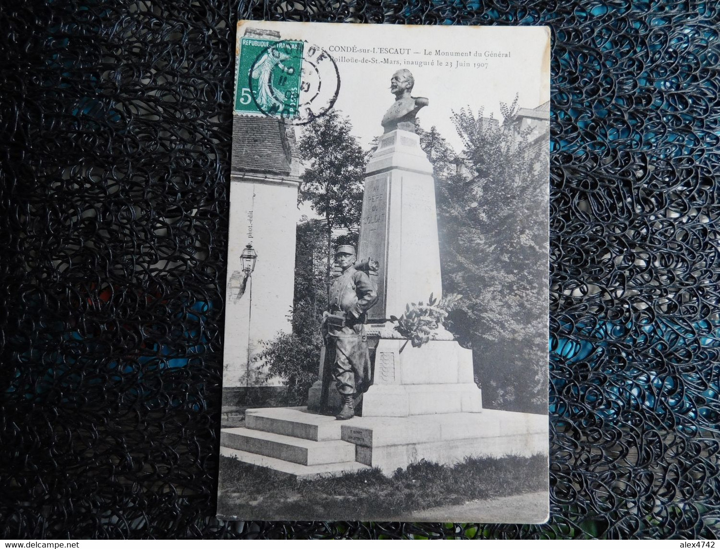 Condé-sur-l'Escaut, Le Monument Du Général Poilloüe-de-St-Mars, 1909  (L6) - Conde Sur Escaut