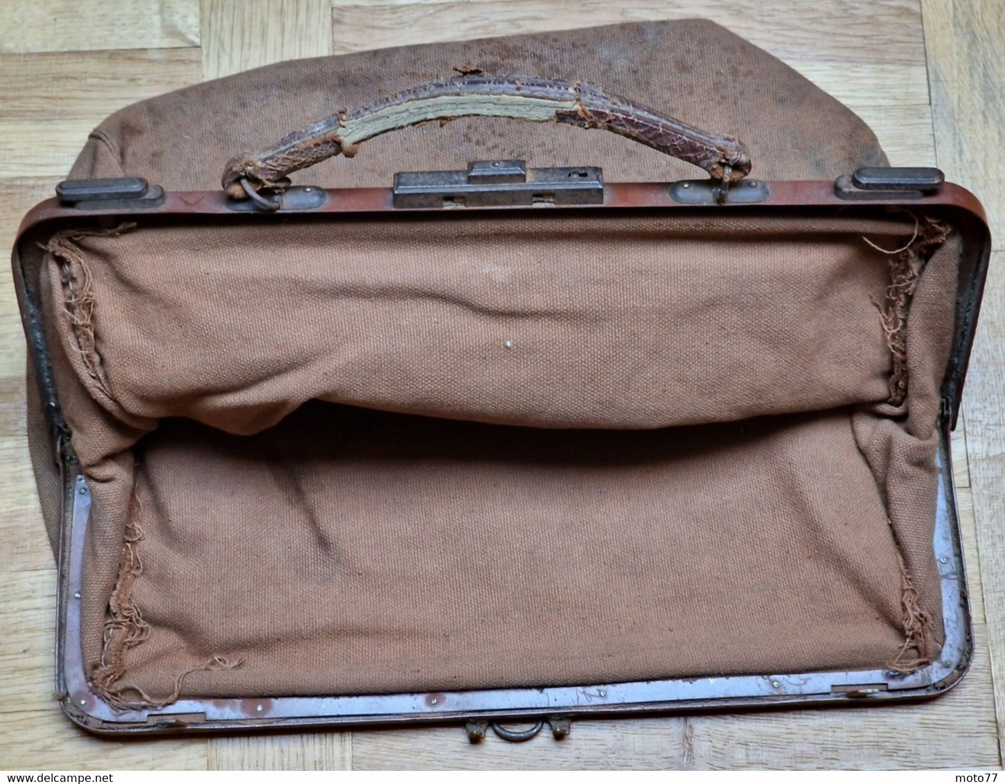 Ancien SAC En TOILE Et Métal - Utilisé Durant Des Générations - "laissé Dans Son Jus" - Vers 1930 1940 - Pelletteria