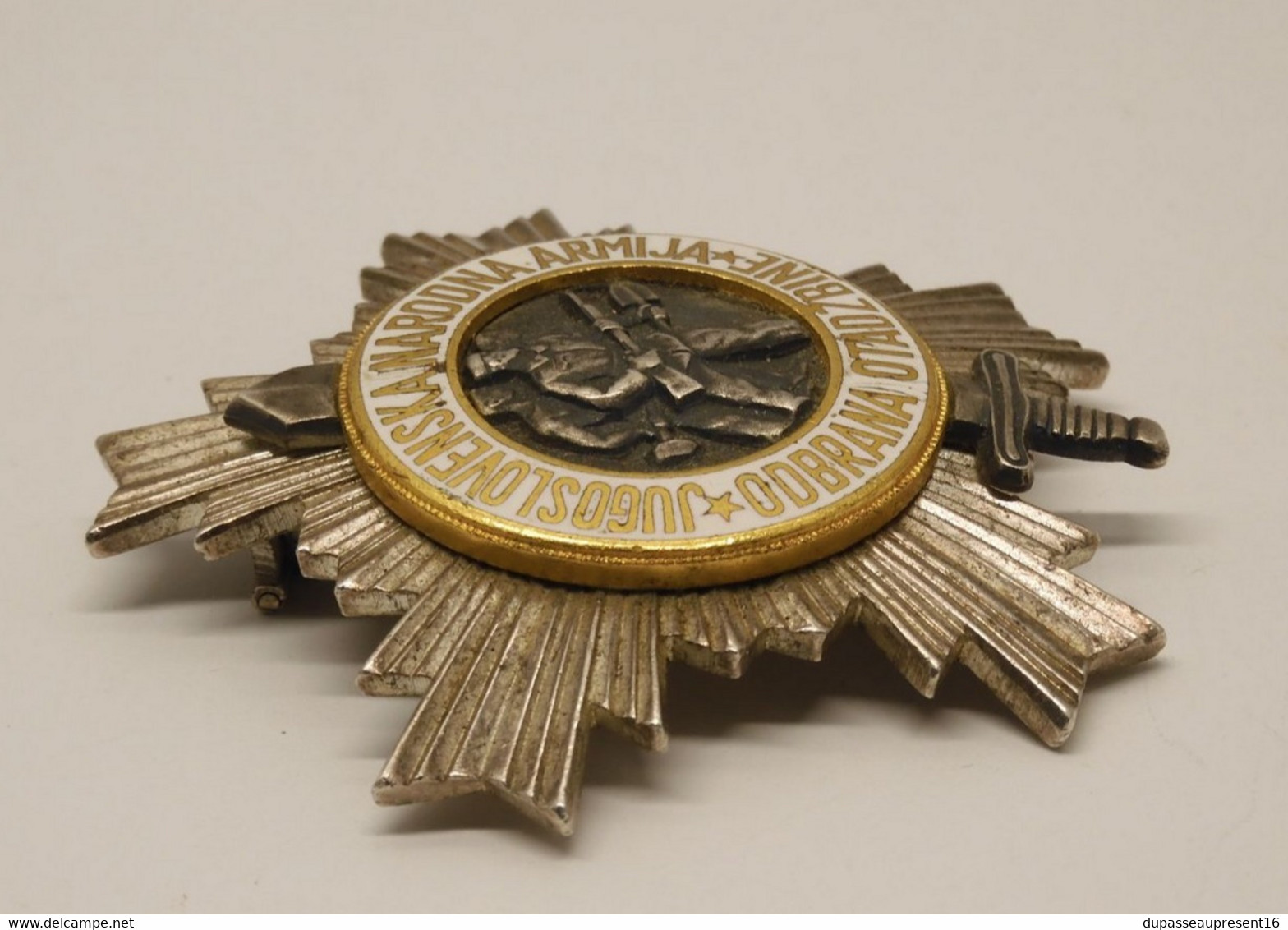 *MEDAILLE JUGOSLOVENSKA NARODNA ARMIJA ODBRANA OTADZBINE YOUGOSLAVIE MILITARIA E - Other & Unclassified