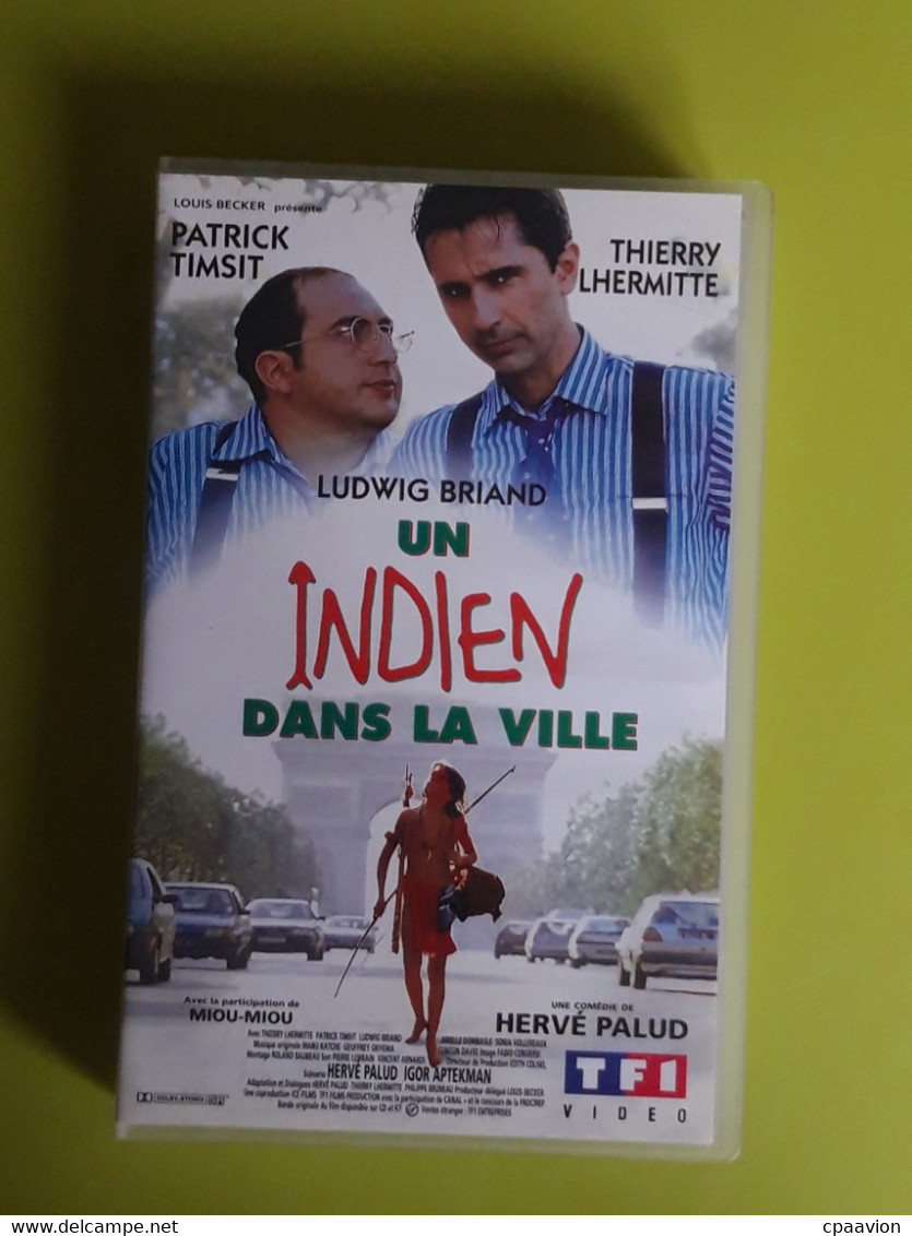 UN INDIEN DANS LA VILLE - Comedy