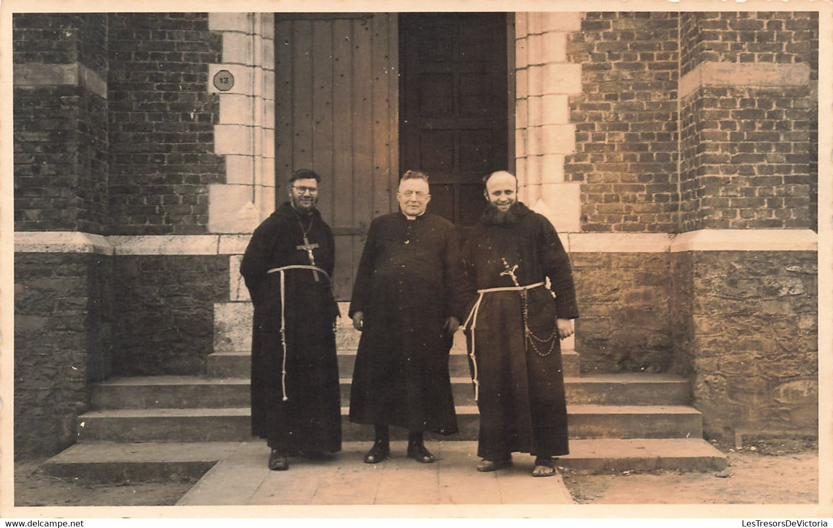 Belgique - Liège - Hannut - Carte Photo - Trois Prêtres - Bords Dentelés - Moine - Carte Postale Ancienne - Hannuit