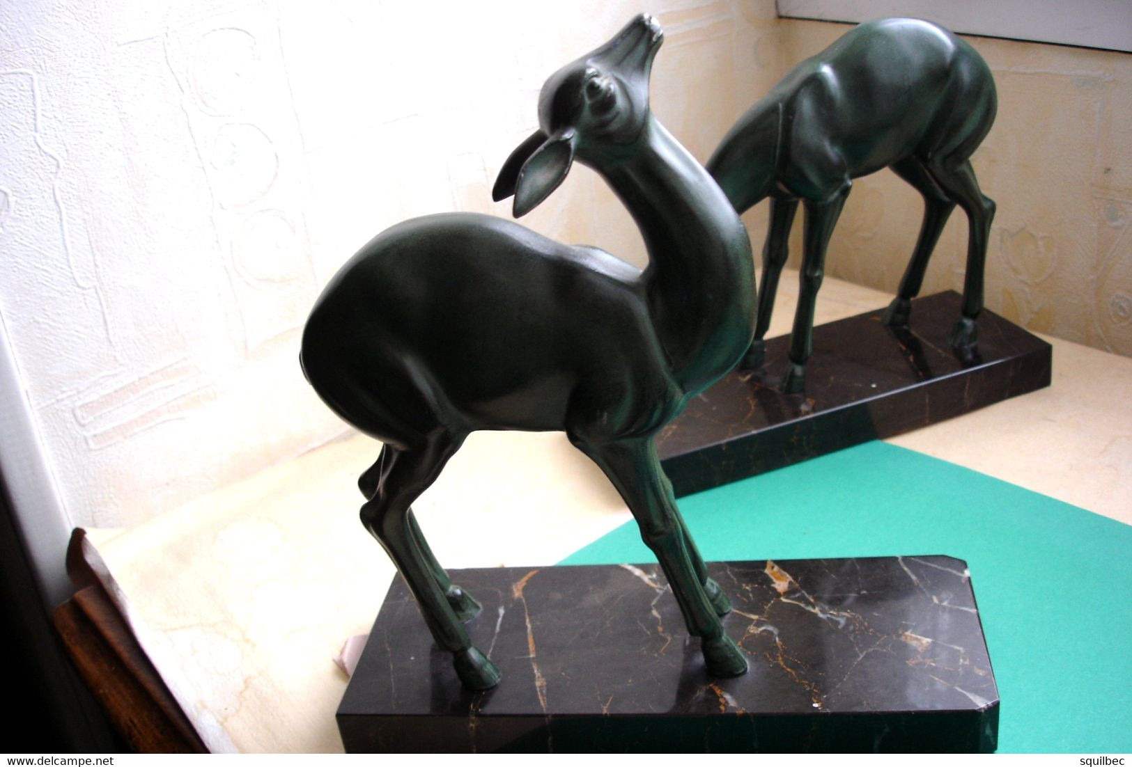 Deux Serre Livres ANTILOPES Art Déco à Patine Verte En Régule Socle En Marbre D'après Irénée ROCHARD Non Signées - Metal