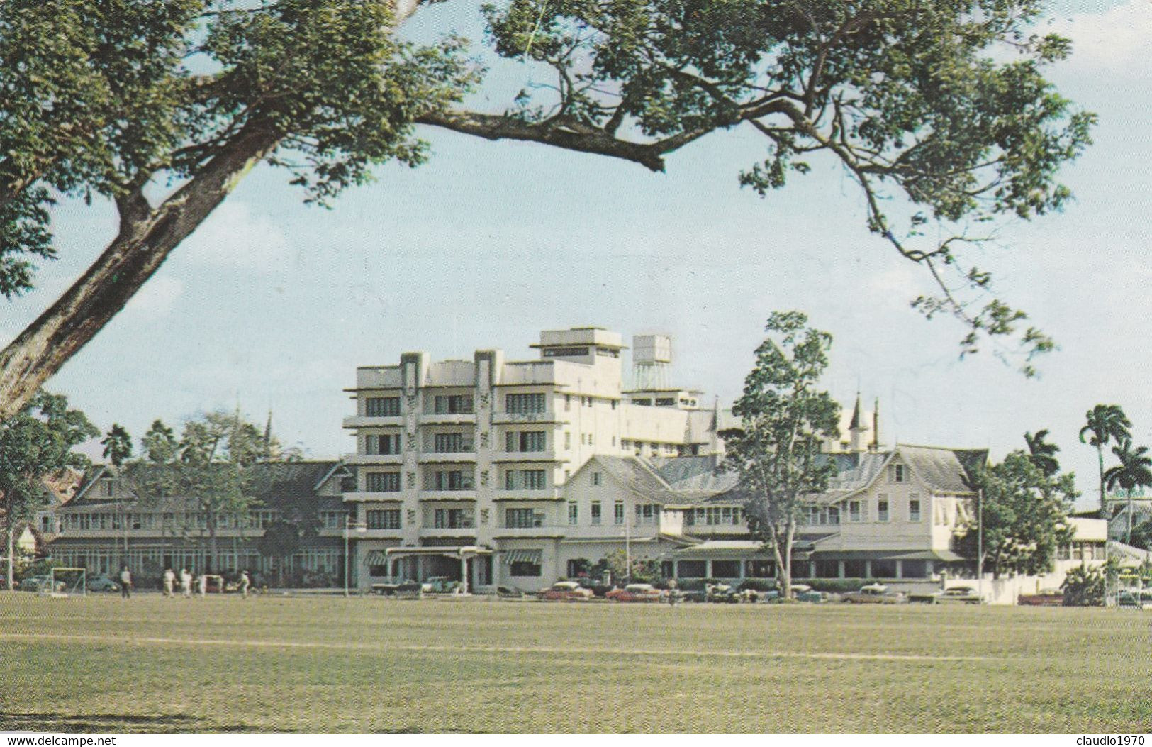 TRINIDAD - CARTOLINA - QUEEN' S PARK HOTEK - VIAGGIATA PER  TRAPANI -ITALIA - 1969 - Trinidad