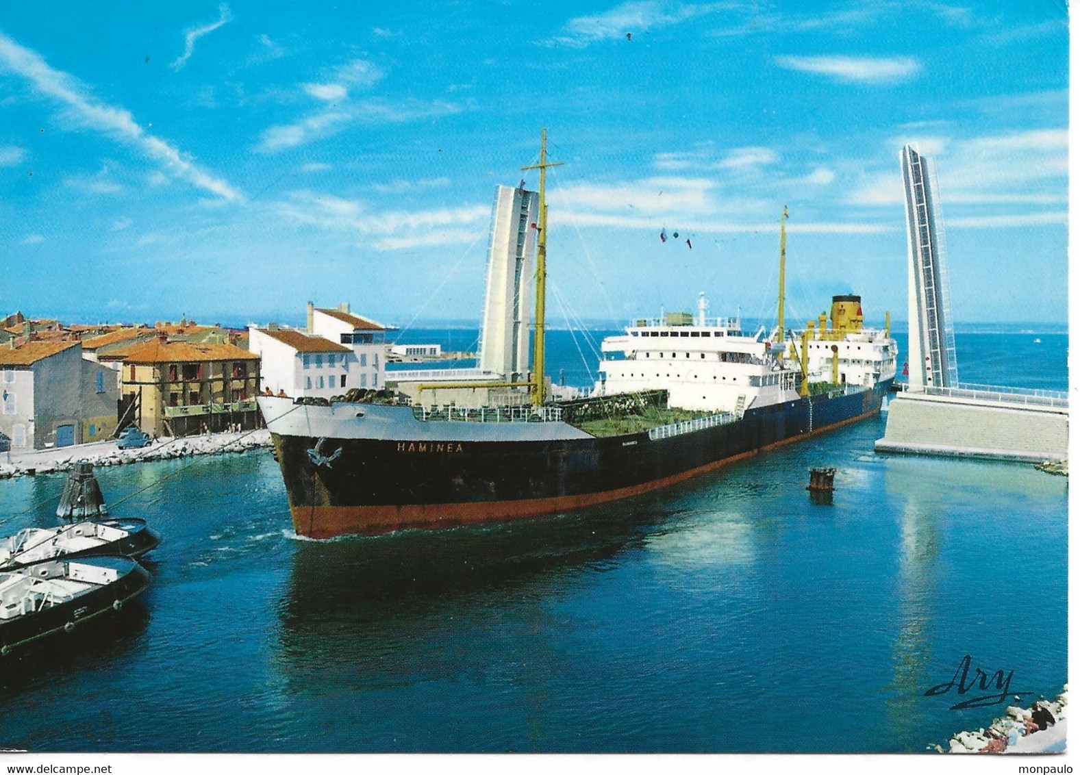 Transport. CPM. Pétrolier Haminea De Passage à La Venise Provençale, Le Nouveau Pont De Martigues (bateaux) - Tankers