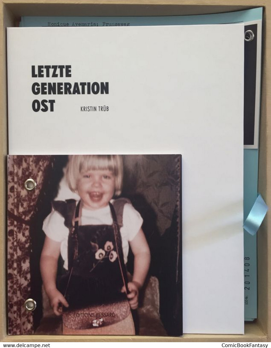 Kristin Trüb Letzte Generation Ost Limited Edition (500 Copies) + Signed C-Print - Photographie