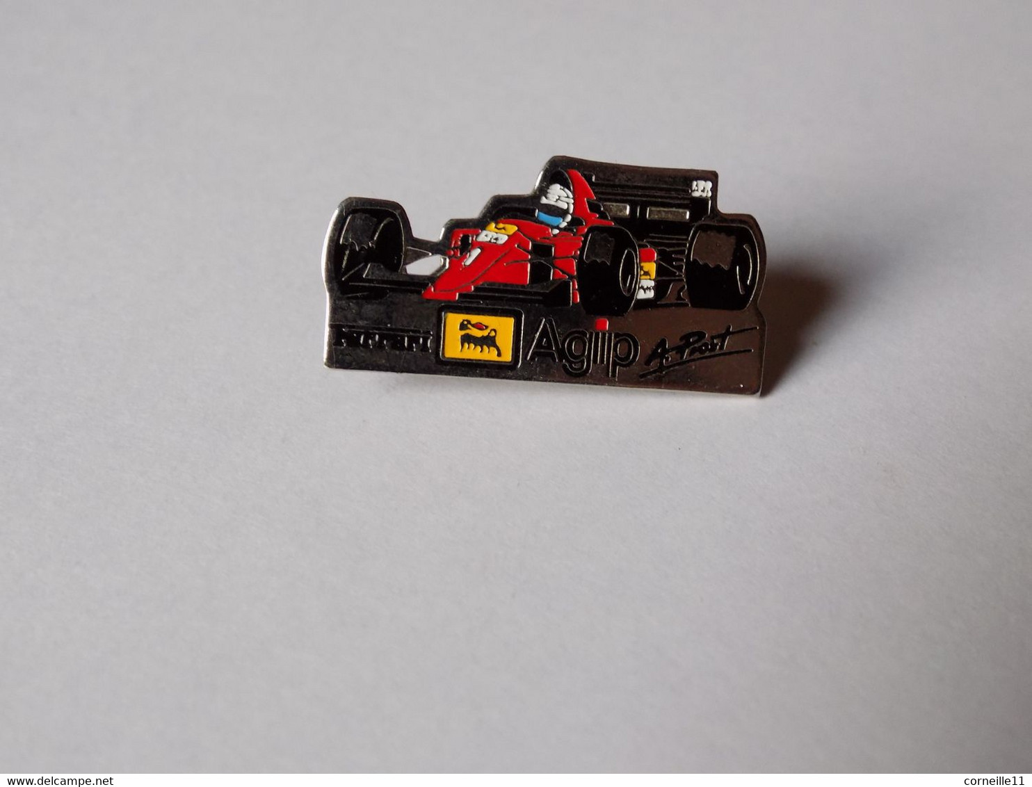 PIN'S FERRARI - AGIP - F1