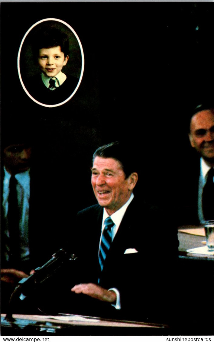 President Ronald Reagan Following His Hospital Confinement Addressing Congress - Presidenti