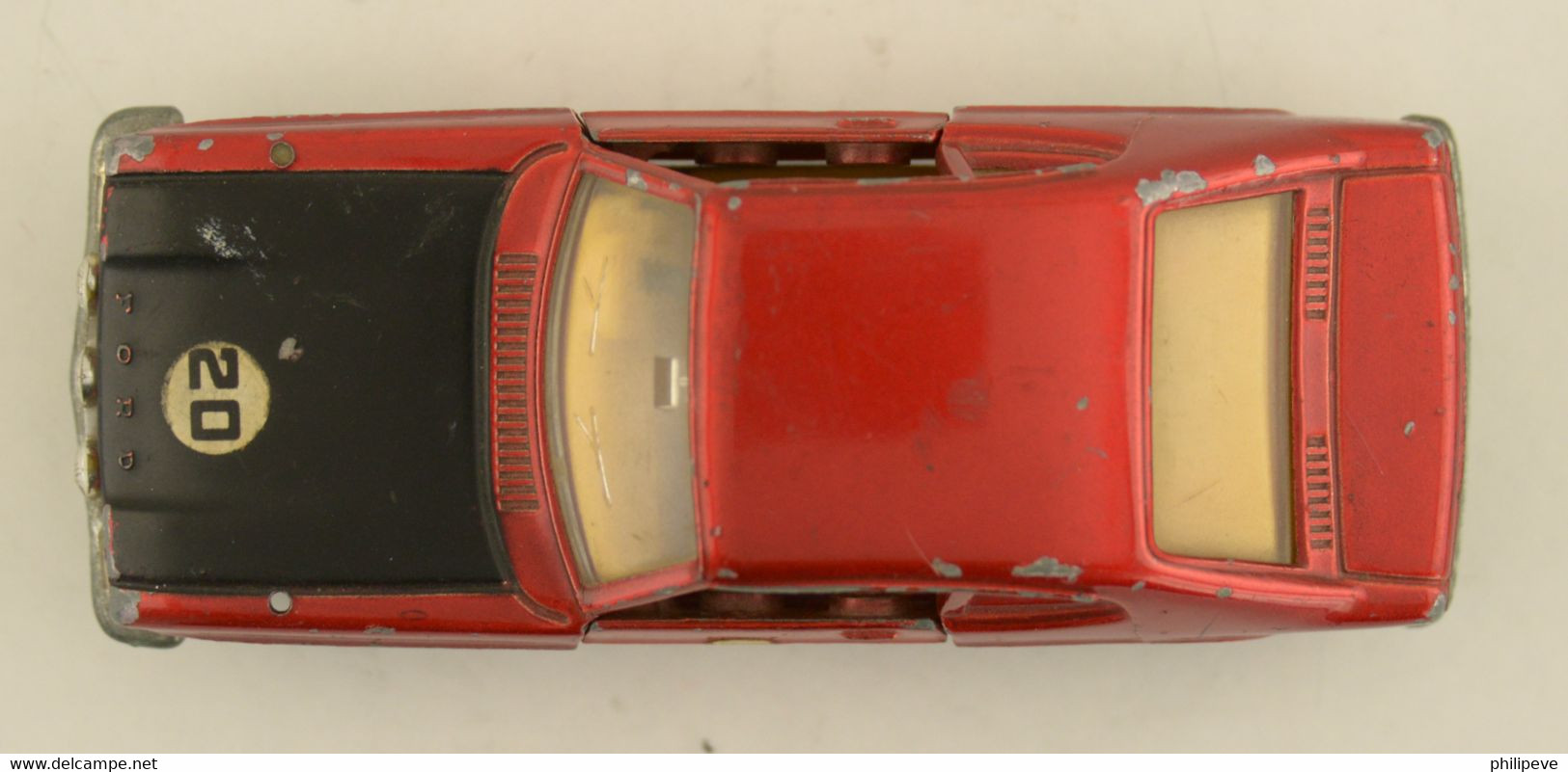 FORD Capri - DINKY-TOYS 1:43