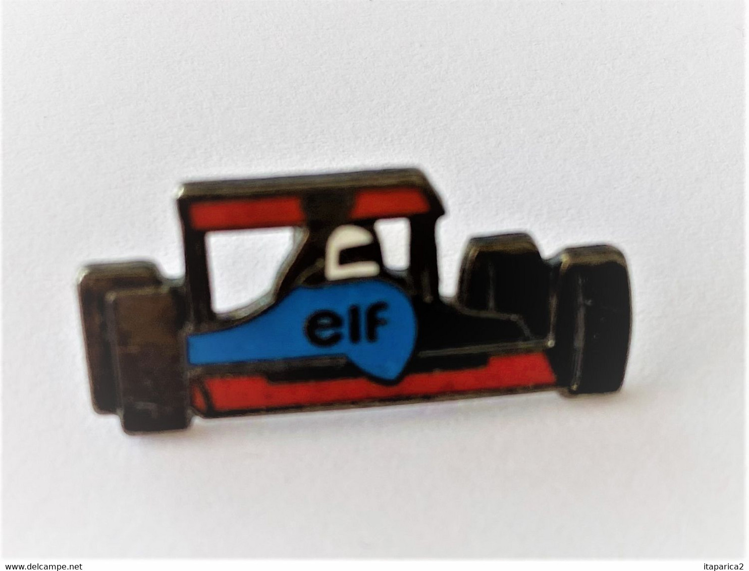 PINS Automobile Voiture F1 TOTAL / Signé ELF IPC BOOMRANG / 33NAT - F1