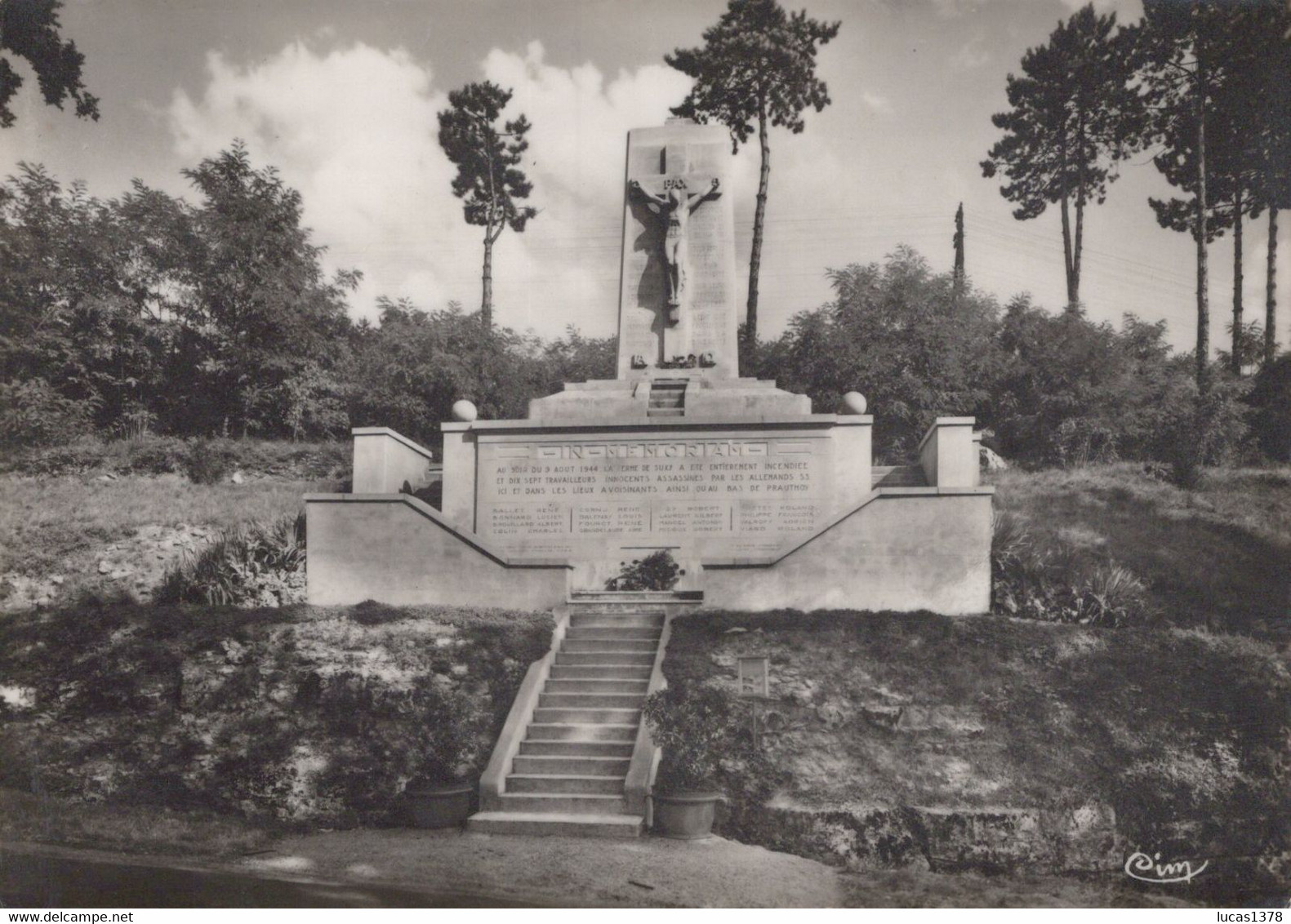 52 / PRAUTHOY / MONUMENT DES FUSILLES / 9 AOUT 1944 - Prauthoy