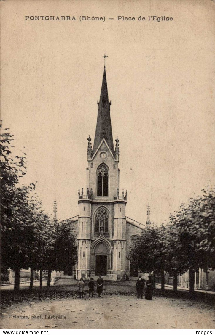 Dep 69 , Cpa PONTCHARRA , Place De L'Eglise  (24422) - Pontcharra-sur-Turdine