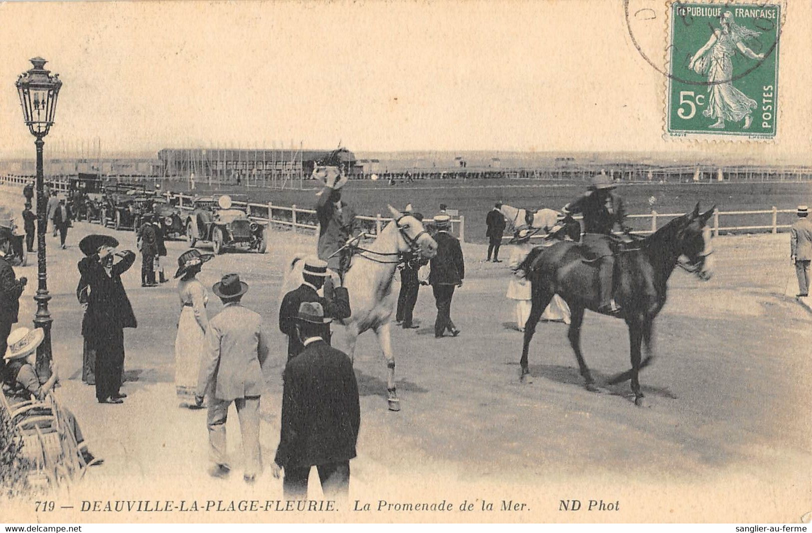 CPA 14 DEAUVILLE LA PROMENADE DE LA MER - Deauville