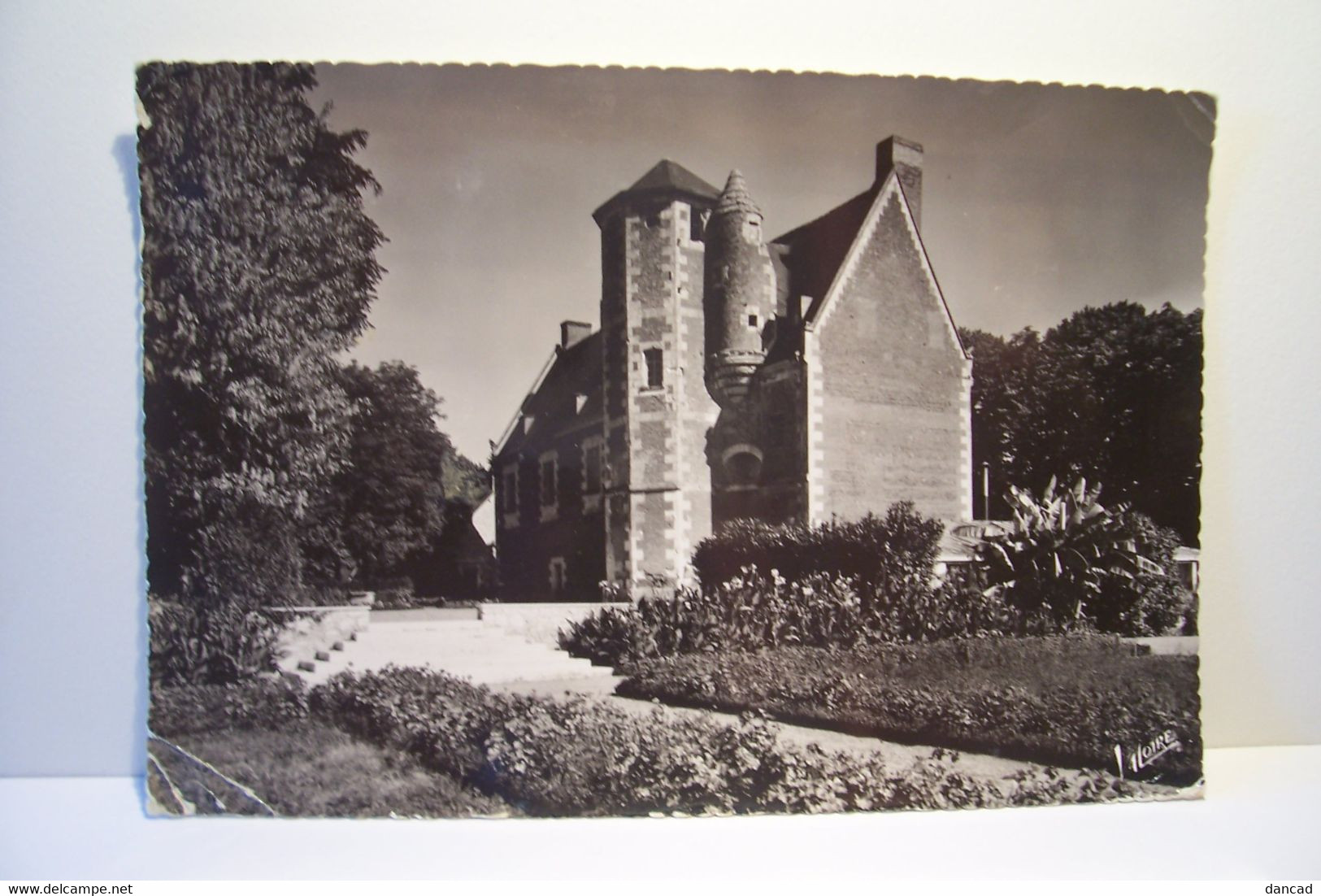 LA RICHE-TOUR    -Le Chateau De  PLESSIS-LEZ-TOURS - ( Pas De Reflet Sur L'original ) - La Riche