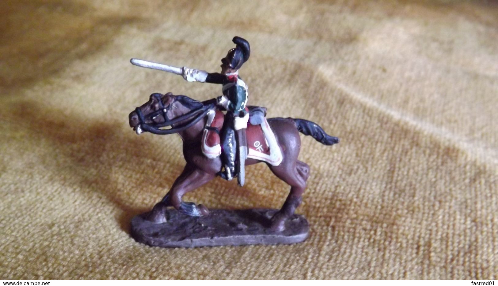 CAVALIER CHARGEANT AU SABRE En Plomb Campagne Napoléonienne.   DELPRADO.   N° RDR 97. - Soldados De Plomo