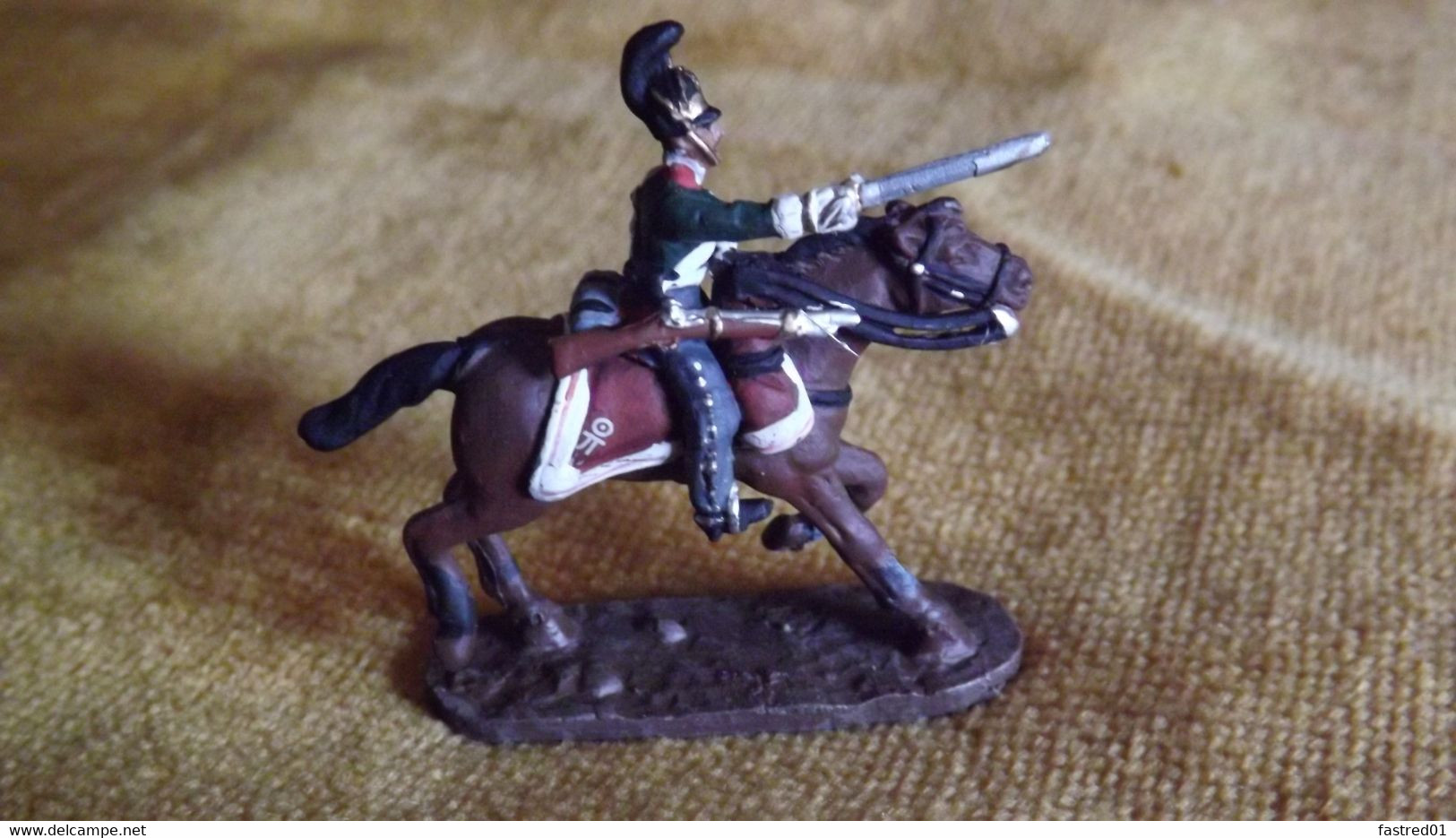 CAVALIER CHARGEANT AU SABRE En Plomb Campagne Napoléonienne.   DELPRADO.   N° RDR 97. - Tin Soldiers
