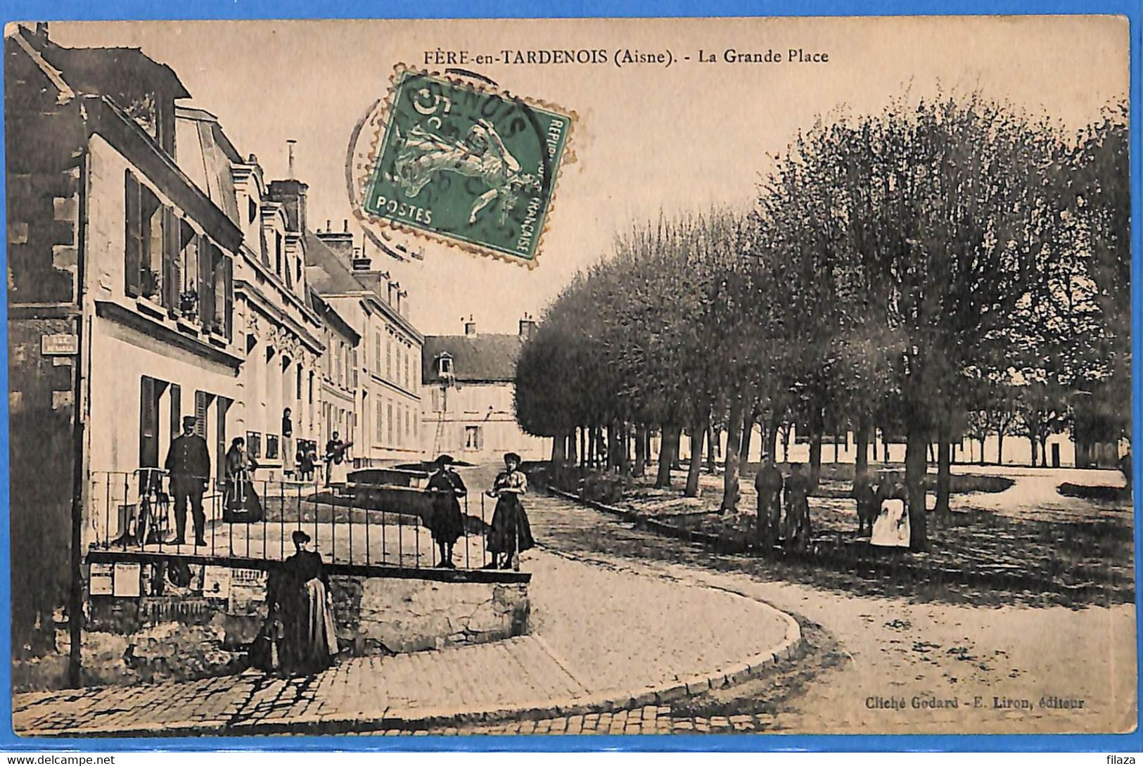 02 - Aisne - Fere En Tardenois - La Grand Place (N11811) - Fere En Tardenois