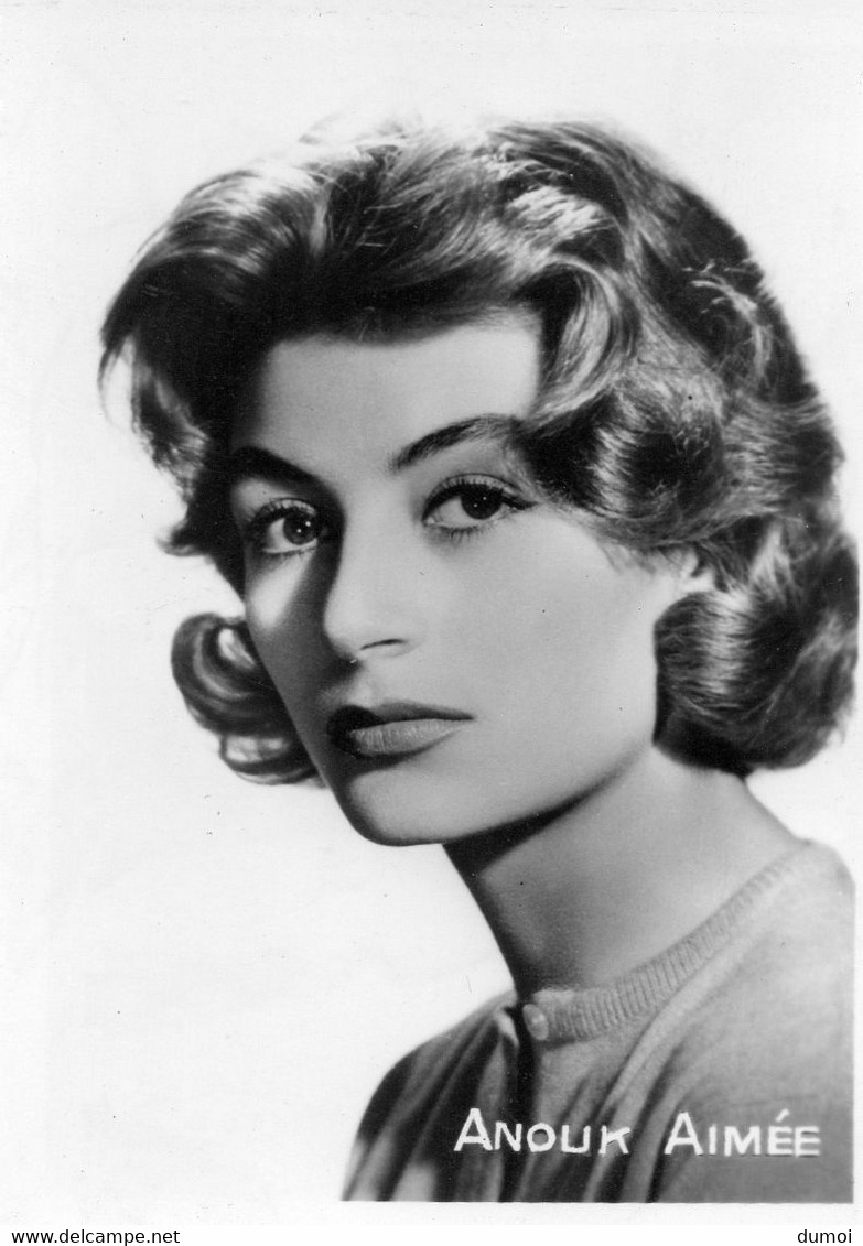 ANOUK AIMEE  -  Photo Sam Levin   -  Editions P.L. 71 Av. De WAGRAM  - Paris - Célébrités